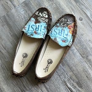 Icon flat loafers - barely worn